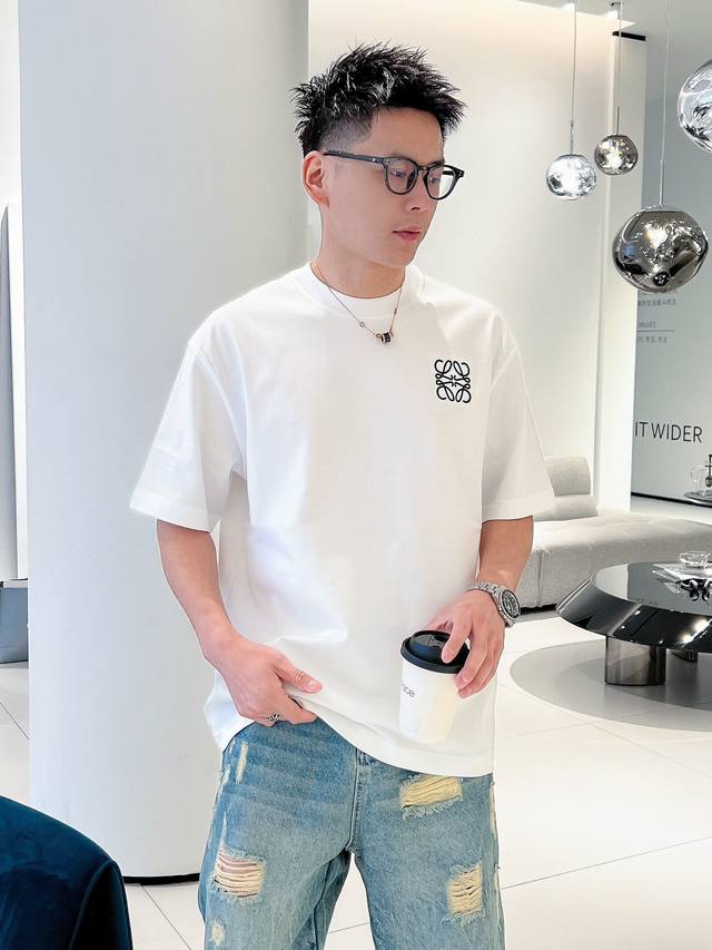 Loewe 2025 Spring and Summer New Releases Newest Short-sleeved Round Neck T-shir