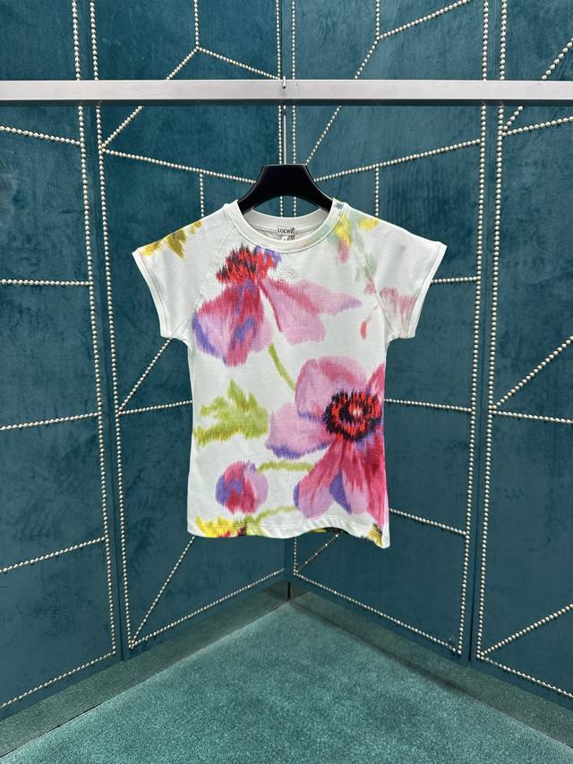 Loewe 25SsNew lightweight cotton and viscose T-shirt with all-over floral print.