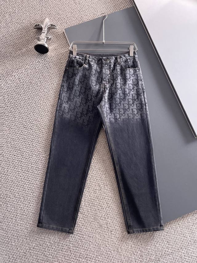 Dior 2025 new product, original jeans, brand classic logo design, three complete