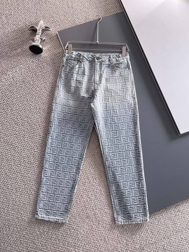 Fendi 2025 new product, original jeans, brand classic logo design, three comple