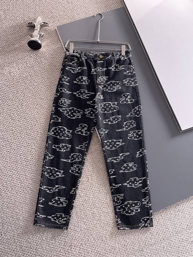 Lv 2025 new product, original jeans, brand classic logo design, three complete l