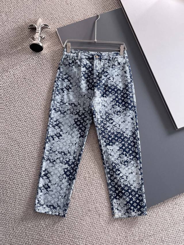 Lv 2025 new product, original jeans, brand classic logo design, three complete l
