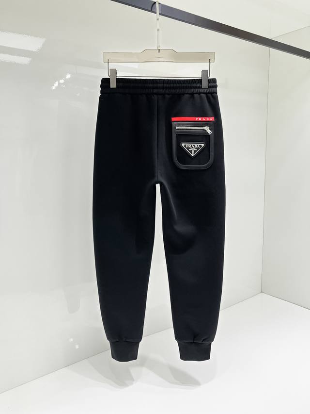 Prada's top-quality 2025 spring and summer new casual pants! Available on the o