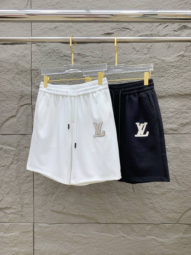 Lv 2025 Spring and Summer new men's casual shorts high-end goods simple, fashion