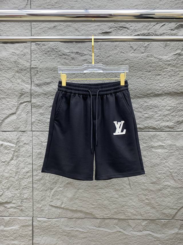 Lv 2025 Spring and Summer new men's casual shorts high-end goods simple, fashion
