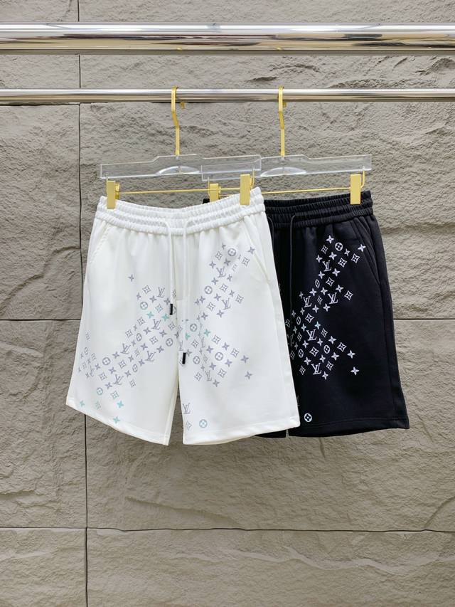 Lv 2025 Spring and Summer new men's casual shorts high-end goods simple, stylish