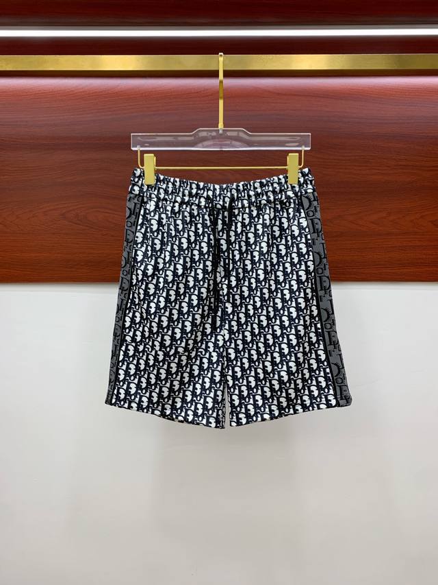 Dior 2025 Spring and Summer new men's casual shorts high-end goods simple, fashi