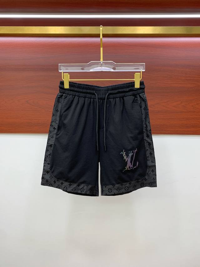 Lv 2025 Spring and Summer New Men's Casual Shorts High-end goods Simple, fashion