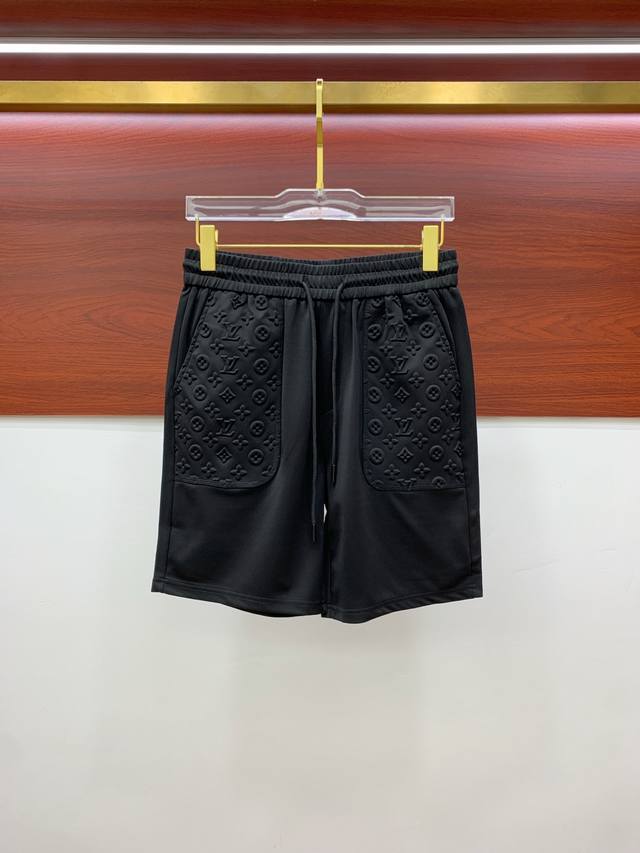 Lv 2025 Spring and Summer new men's casual shorts high-end goods simple, fashion