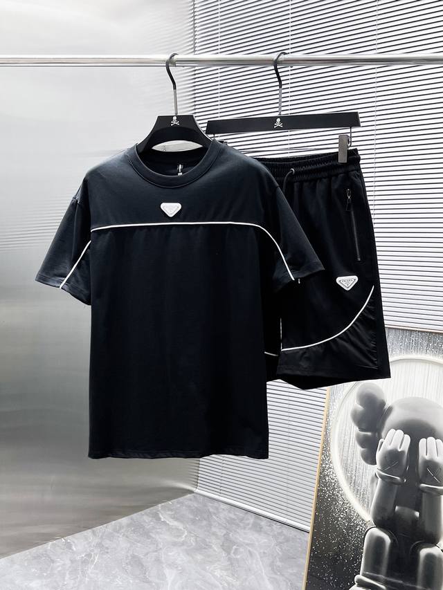 Prada 2025Ss new summer casual short-sleeved shorts suit, high-end version! Cus