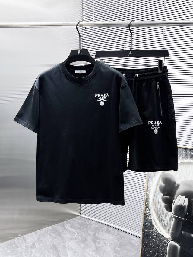 Prada 2025Ss new summer casual short-sleeved shorts suit, high-end version! Cus