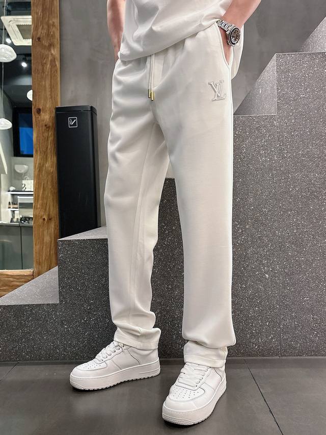 Lv# 2025 Spring and Summer Casual Pants A new interpretation of aesthetics, inte