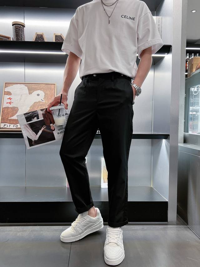 The waist can be adjusted up or down by one size. 23 years Ss spring and summer