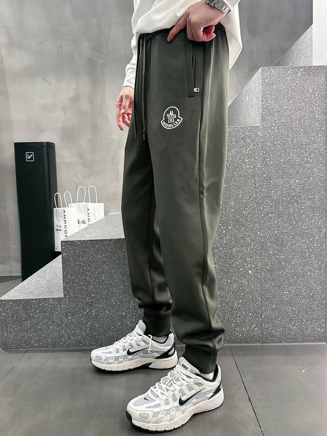 Mo Moncler 25 Early Autumn latest men's fashion cuffed casual sweatpants! Basic