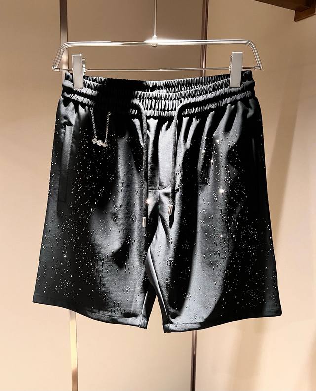Louis Vuit*On 2025 Spring and Summer Unisex Logo Casual Shorts. The new 2025 Uni