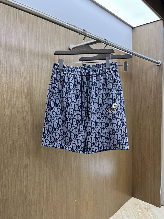 Cd 2540 Spring and Summer new men's casual shorts high-end goods simple and styl
