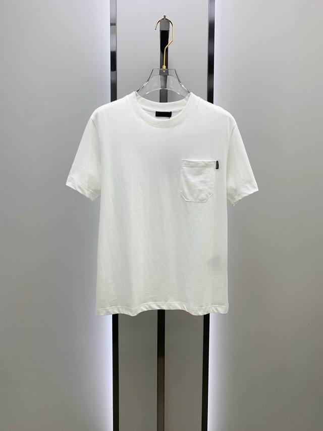 Prada 2025 Spring and Summer new men's and women's short-sleeved T-shirts, the