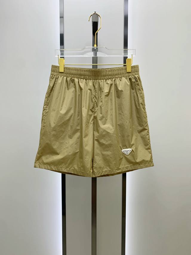 Prada 2025 Spring and Summer new casual shorts! Available on the official websi