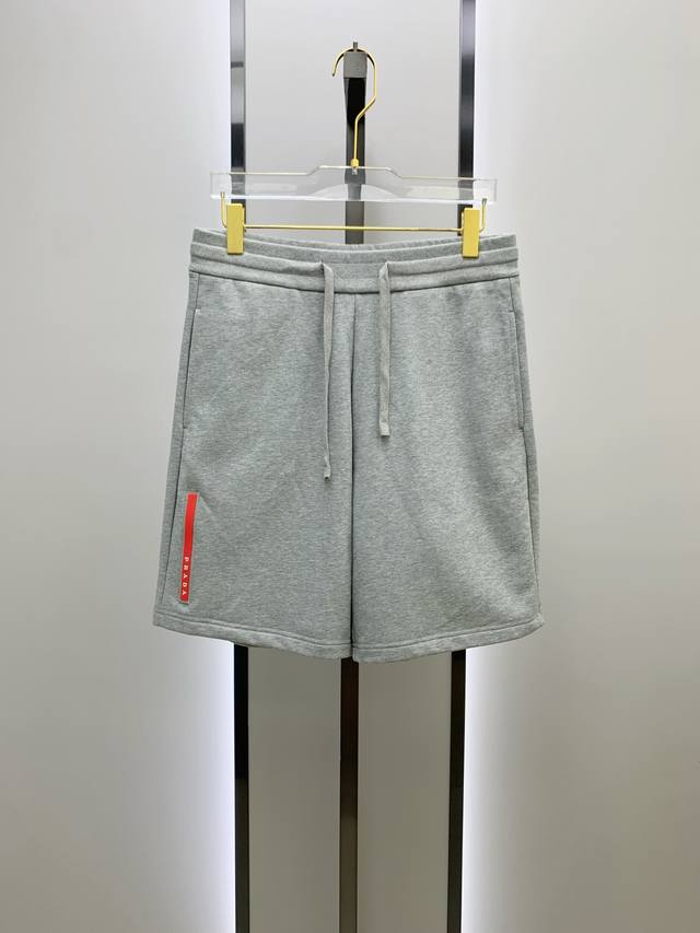 Prada 2025 Spring and Summer new casual shorts! Available on the official websi