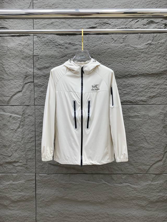 New Arc'teryx channel boutique. 2025Ss spring and summer new sportswear jacket