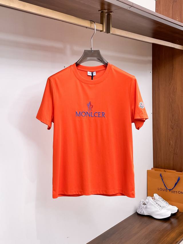 Moncler 2025 Spring and Summer new models first release at the counter, the late