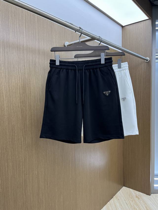 2540 Spring and summer new men's casual shorts, high-end goods, simple, fashiona