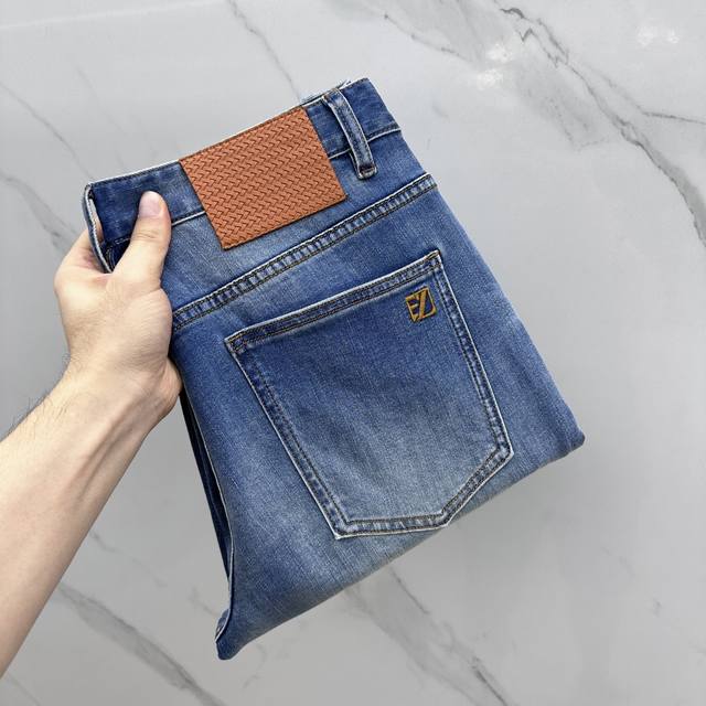 Ez* Zegna high-end customization, the latest jeans for early spring 2025 are on