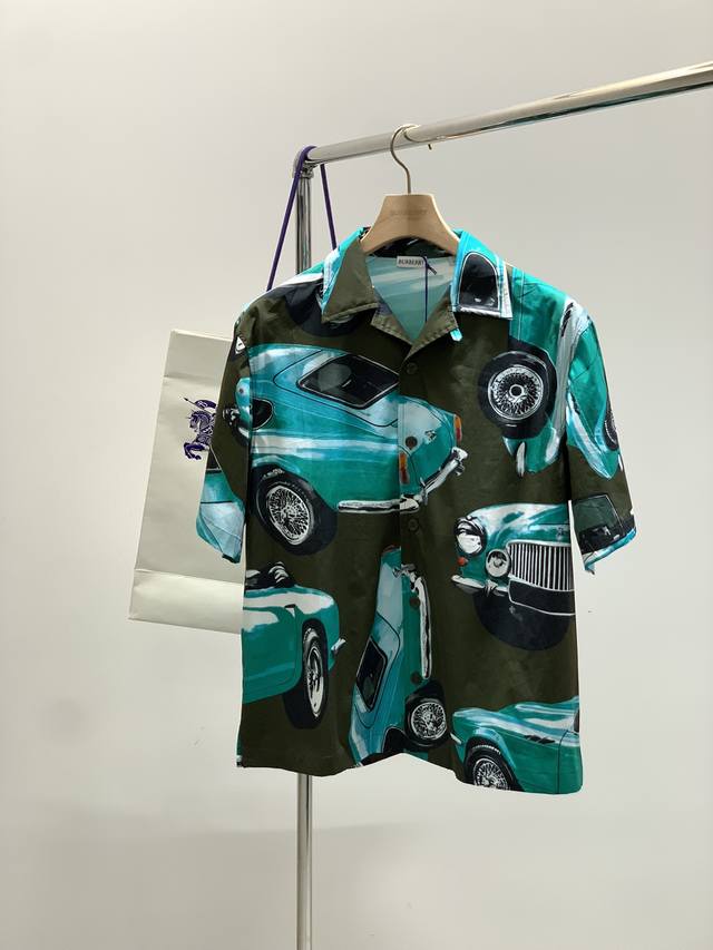 Clothes, shorts, Burberry, the latest product for summer 2025, available at the