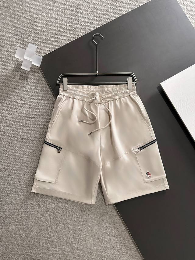 Moncler Men's boutique casual pants, top-quality fabrics, casual shorts, the lat