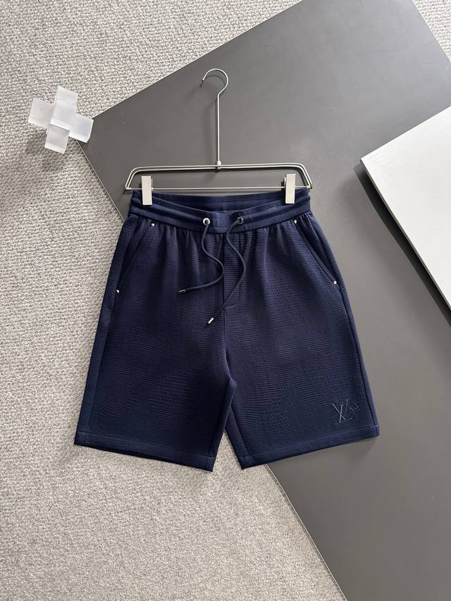 New Lv. Men's boutique casual pants, top-grade fabrics, casual shorts, latest s