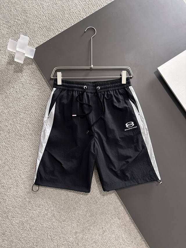 25 Spring and Summer new product release, Paris jacquard fabric shorts shipped,