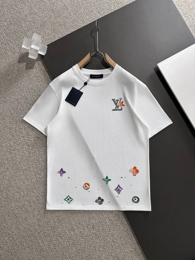 Lv* 2025 Spring and Summer New Releases, Latest Short-sleeved Round Neck T-shirt