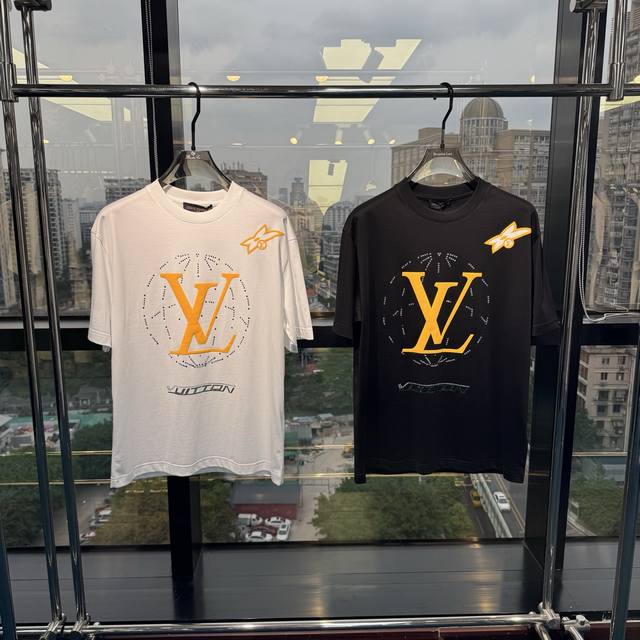 Spring and summer new product release, Louis' latest slightly wide version T-sh