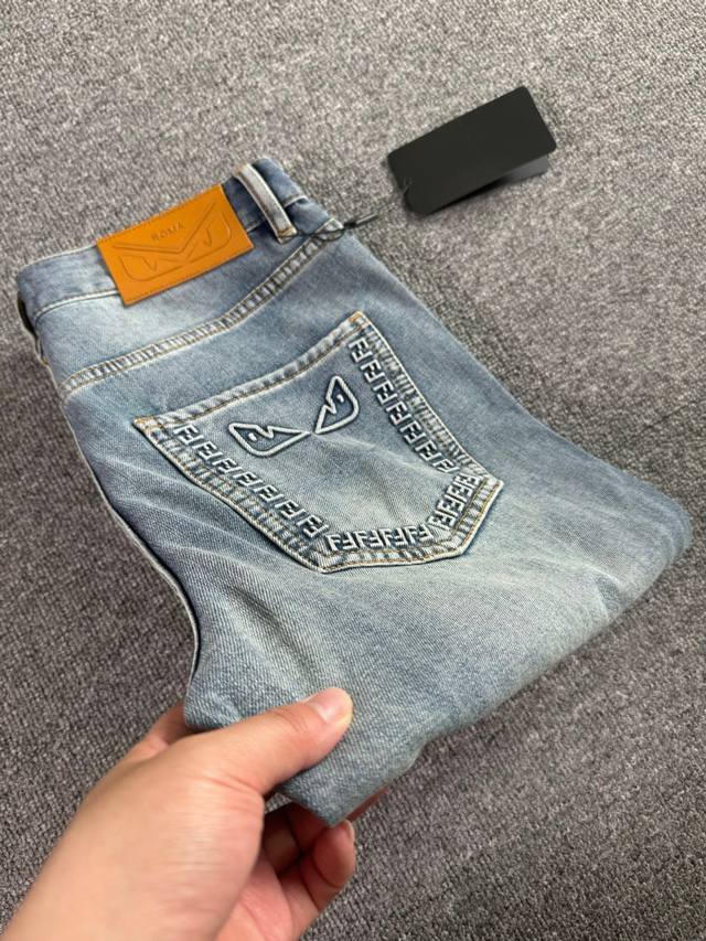 Fendi 2025Ss spring and summer new slim-fit jeans perfect washing process custo