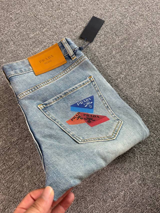 Prada 2025Ss spring and summer new slim-fit jeans perfect washing process custo