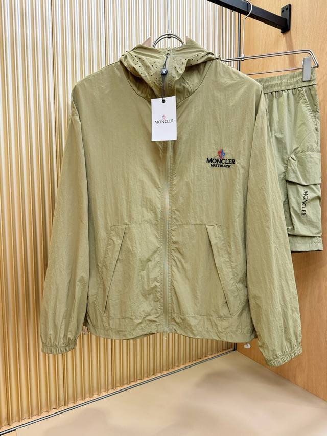 suit Moncler 2025 spring and summer classic sun protection suit, with detachable