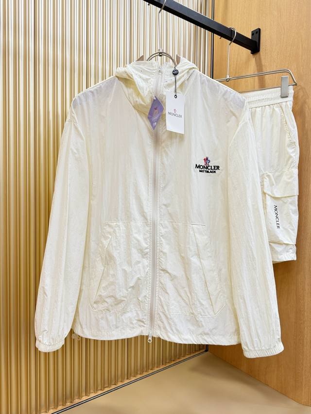 suit Moncler 2025 spring and summer classic sun protection suit, with detachabl