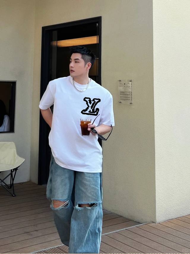 Donkey Brand*25S new round neck T-shirt. Unisex ~ Made of high-weight pure cott