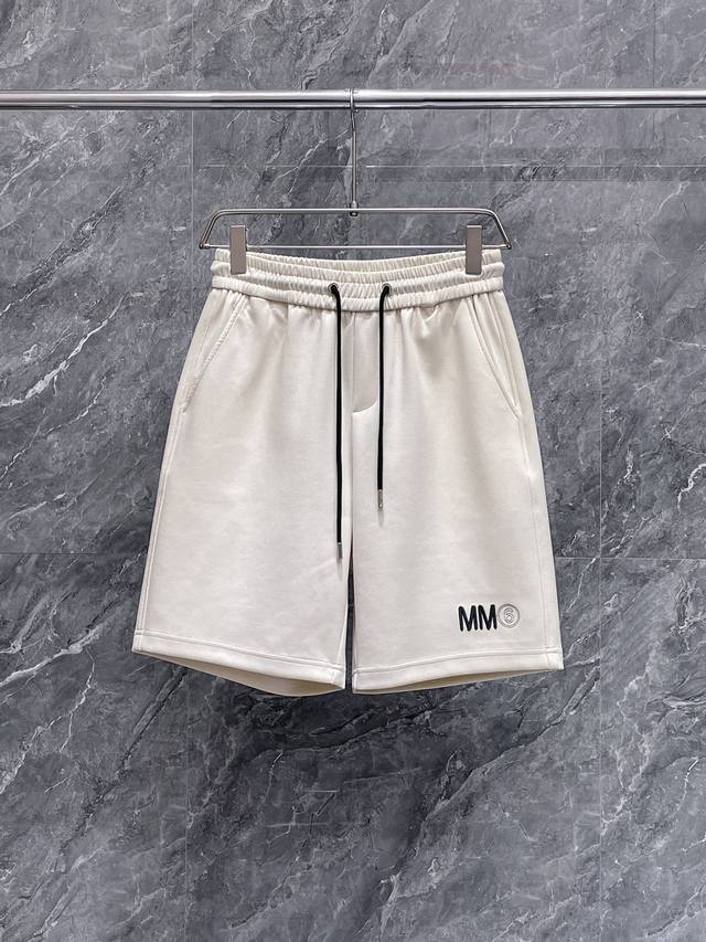 Margiela's top-quality 2025 summer new casual shorts! Available on the official