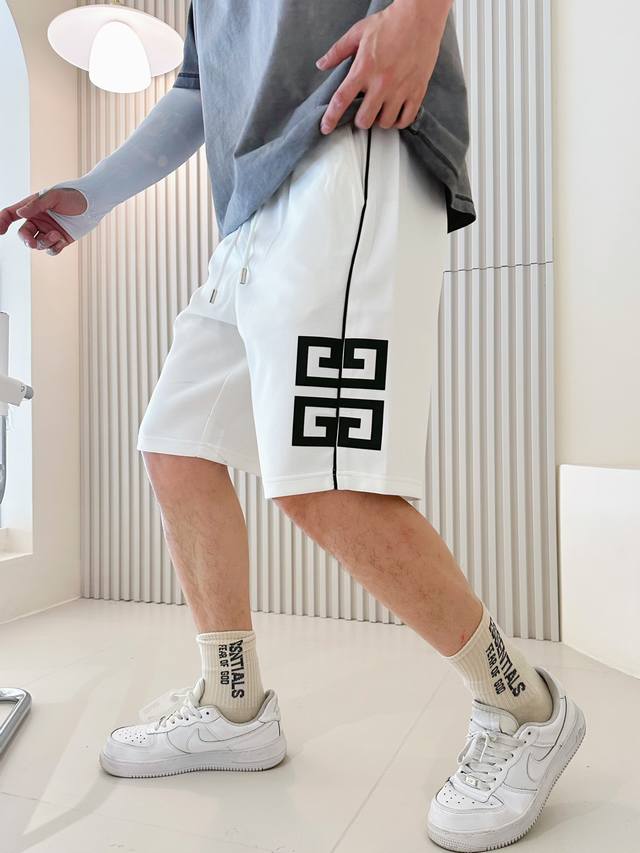 Givenchy top-quality 2025 summer new casual shorts! Available on the official w