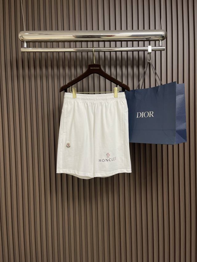Moncler 2025Ss new summer casual shorts, recommended for both men and women! Hig