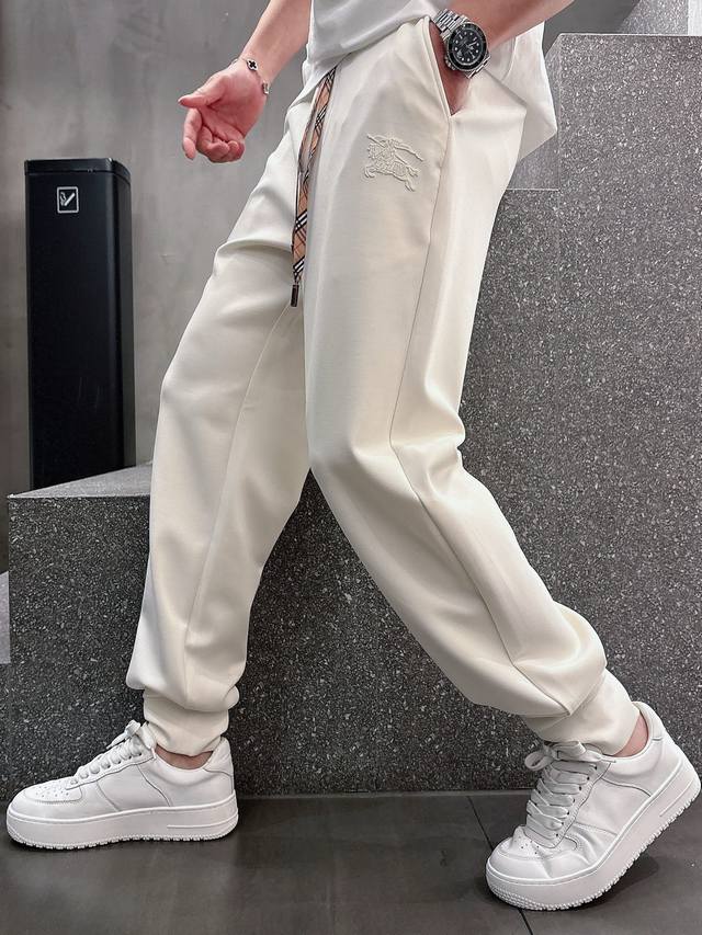 BURBERRY's top-quality 2025 spring and summer new casual pants! Available on the