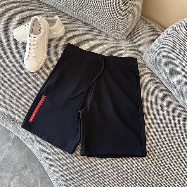 Prada 2025 Summer Shorts! Versatile elastic waist casual shorts! The elastic wa