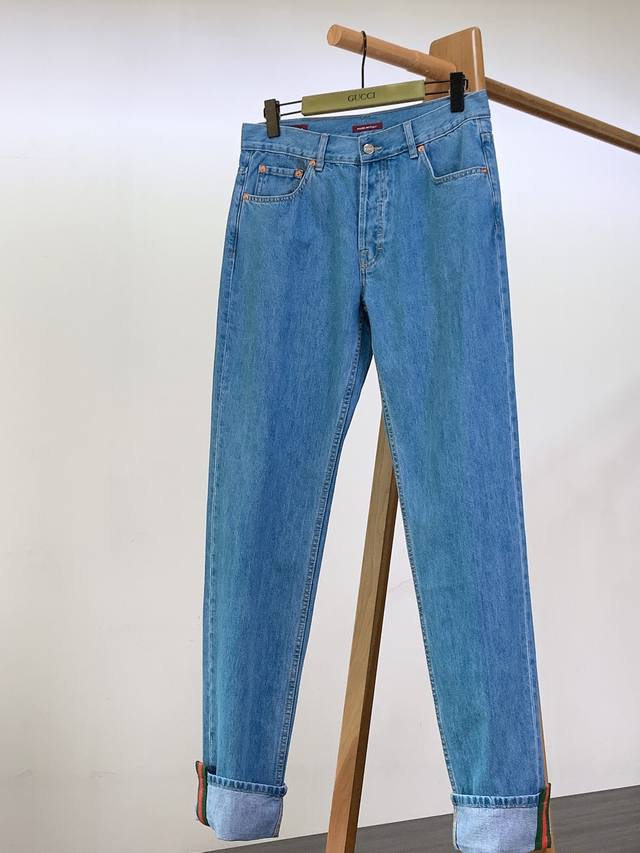 Gucci Gucci's hot-selling heavy-washed jeans are made of selected custom certifi