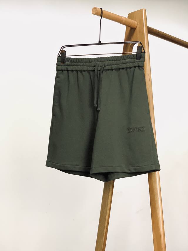 Gucci Gucci 2025Ss spring and summer new shorts are mainly in deep military gree