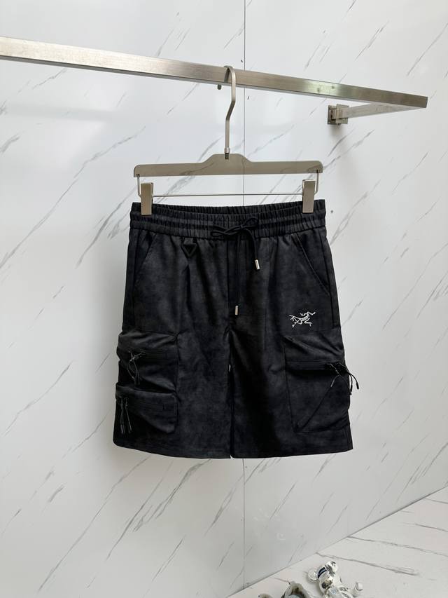 Bird's new spring and summer casual shorts! Available on the official website. C