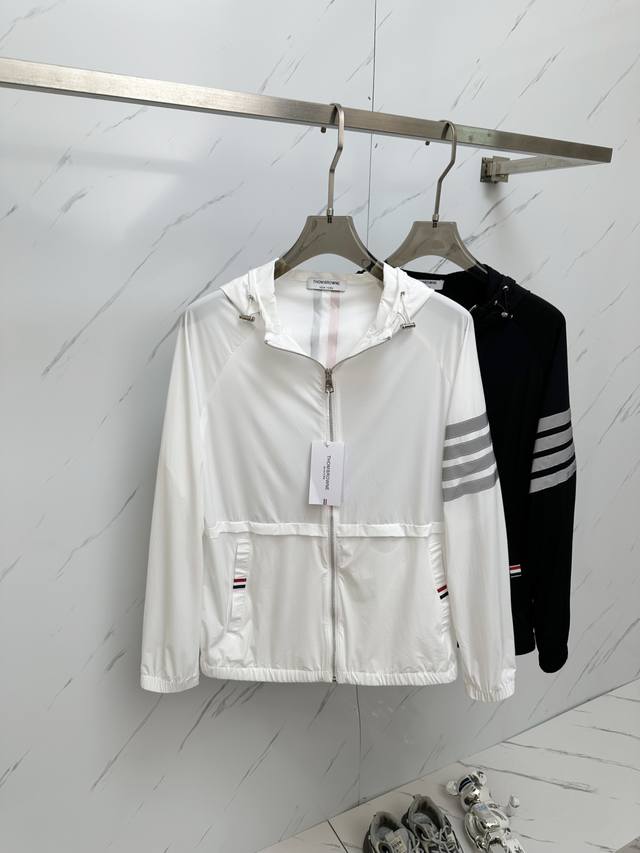 Tb Classic counter casual fashion thin sun protection jacket with hood, made of