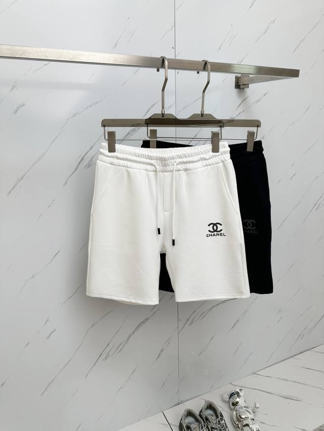 Chanel new spring and summer casual shorts! Available on the official website. C