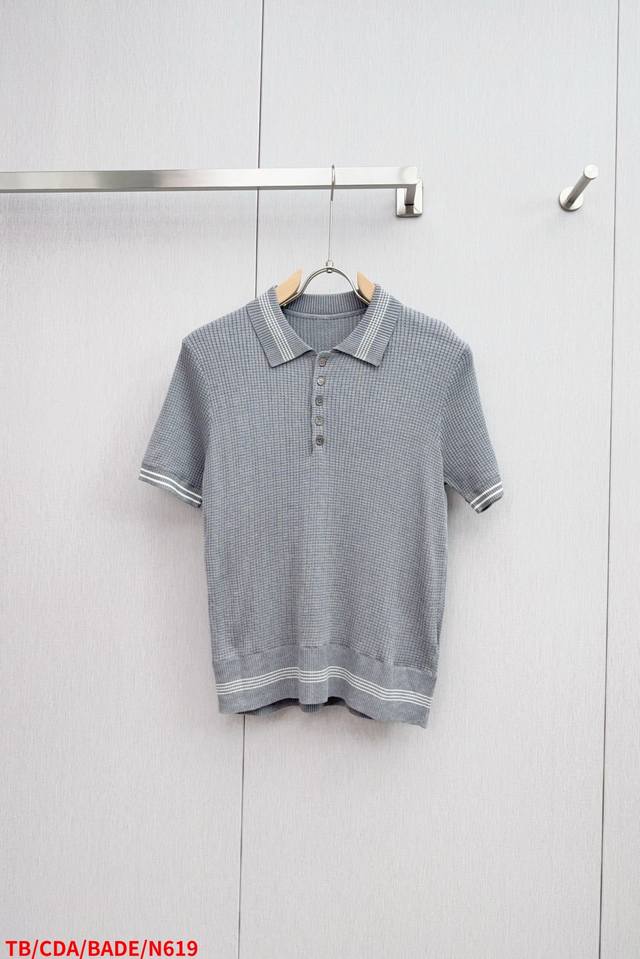 N619 Tb Thom Browne's latest hollow stripe color trim knitted lapel Polo short s