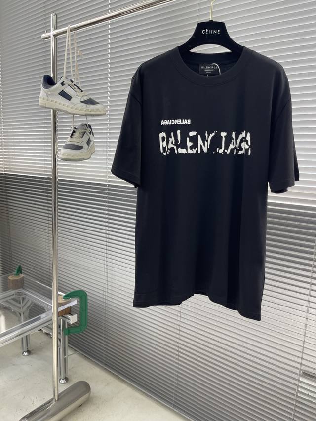 Balenciag Reverse letter graffiti short-sleeved T-shirt After the printing scree